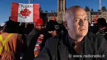 Canada in tilt: rivolta straripante contro l'obbligo di vaccino ▷ Marco Rizzo: "Censura bestiale dei media italiani" - Radio Radio