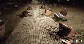 La devastazione al parco San Marco: i vandali ripresi dalle telecamere. Il sindaco Ianeselli: «Parlerò con loro» - l'Adige - Quotidiano indipendente del Trentino Alto Adige