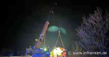 A73 bei Bamberg: Lkw-Unfall führt zu Feuerwehreinsatz - Fahrer war alkoholisiert