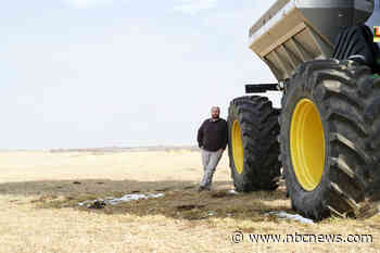 Senate introduces bill to allow farmers to fix their own equipment