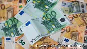 Falsche Polizisten erbeuten 281.000 Euro von altem Mann in Augsburg