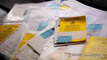 87-jähriger Arzt soll falsche Corona-Impfausweise verkauft haben