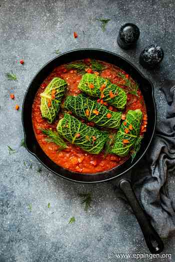 ▷ Vegetarische Wirsingröllchen in Tomatensoße - Eppingen.org