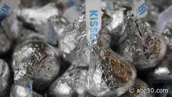 Attention chocolate lovers: Hershey is raising its prices this year