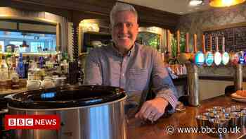 The volunteers helping people cope with high energy bills