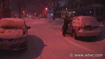 'It just keeps coming down!': Rochester struggles to stay dug out during Thursday storm