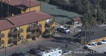 Man dead from stab wound near I-17 and Bethany Home Rd - ABC15 Arizona