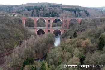 Elstertalbrücke: Bahn spürt Bomben nach - Freie Presse