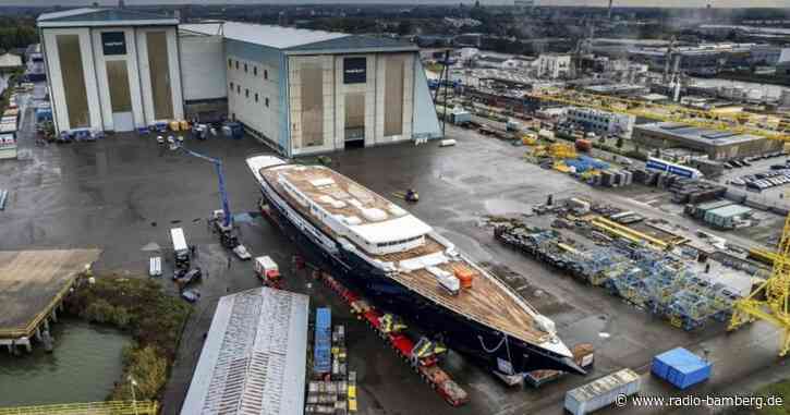 Muss historische Brücke für eine Mega-Jacht weichen?