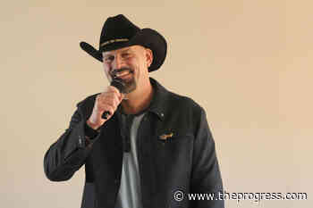Harrison country artist Todd Richard battles COVID pneumonia – Chilliwack Progress - Chilliwack Progress
