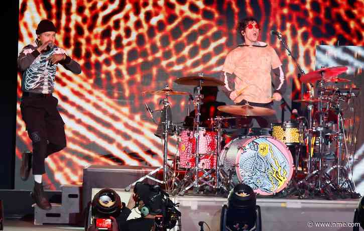 Watch Twenty One Pilots’ ‘Taskmaster’-inspired pizza challenge
