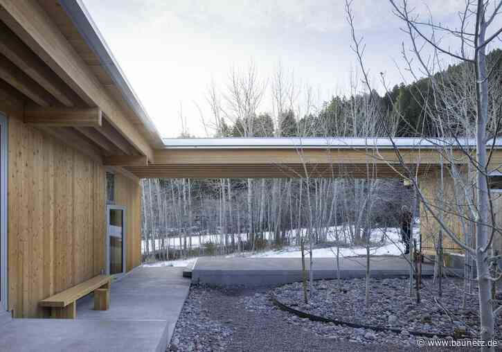 Montana, Mustangs, Holzhofhaus
 - Privates Wohnhaus von Barkow Leibinger