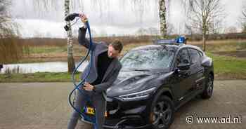 Rijbewijs halen? Dan moet je bij deze rijschool minstens één keer in een elektrische auto lessen - AD.nl