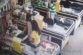 Câmera de segurança registra assalto a supermercado em Itapeva - Farol Notícias