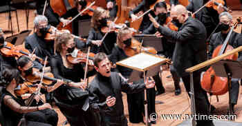 Review: At the Philharmonic, Enveloping and Harrowing Sincerity