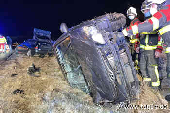 Glätte in Ostsachsen: Drei Autos rutschen an derselben Stelle in den Straßengraben! - TAG24