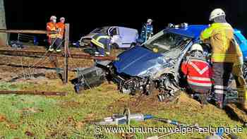 Autos krachen bei Leiferde frontal ineinander – drei Verletzte
