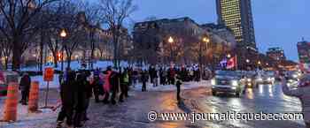 [EN IMAGES] «Convoi de la liberté»: deuxième soir de manif à Québec