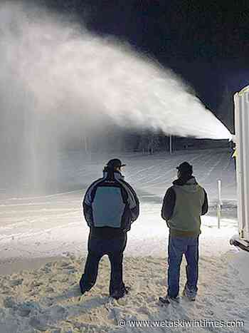 Gwynne making snow on the hill - Wetaskiwin Times Advertiser