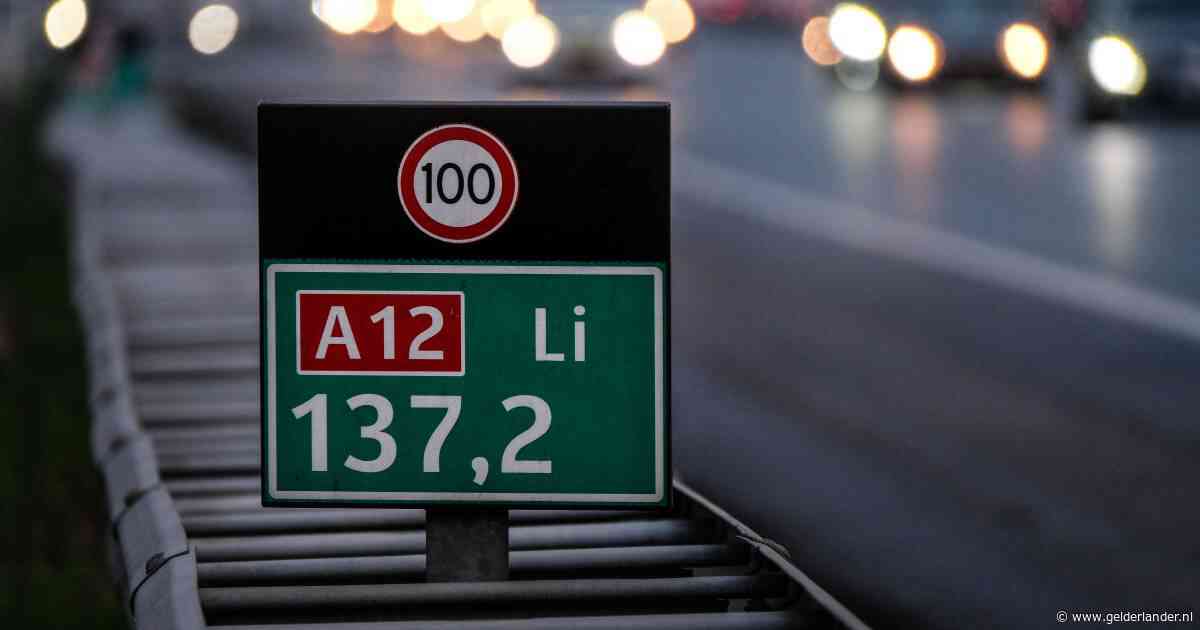 A12 vannacht dicht vanaf knooppunt Oud-Dijk; automobilisten moeten omrijden via Zevenaar of Didam - De Gelderlander