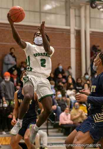 BOYS BASKETBALL: Maloney puts a lid on Wilcox thunder - Meriden Record-Journal
