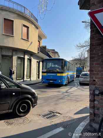Chieri, traffico difficile in Piazza Trieste - CentoTorri
