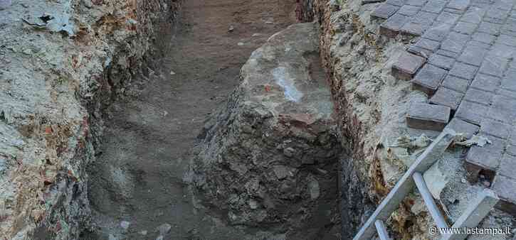 Chieri, dal cantiere affiora una chiesa antica disegnata da Juvarra - La Stampa