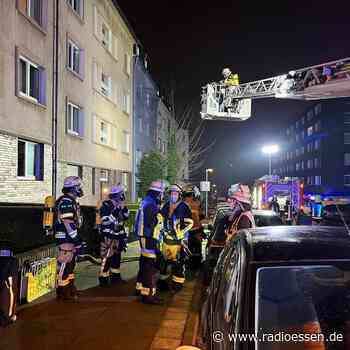 Essen: Brand in Mehrfamilienhaus - Fluchtweg über Treppenhaus versperrt - Radio Essen