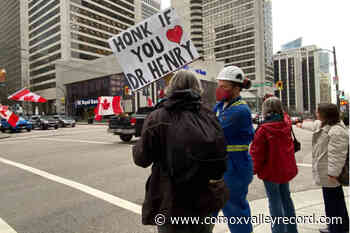 Counter-protesters disrupt Vancouver convoy route – Comox Valley Record - Comox Valley Record