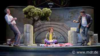 "Momo" am tjg Dresden: Warum Michael Endes Geschichte zeitlos ist - MDR