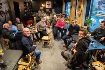 In volkscafé De Kluisberg in Lendelede zijn toprenners thuis: van Tom Boonen tot Alec Segaert - KW.be - KW.be