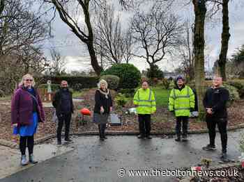 Heaton Fold Garden Centre thanked by Bolton mayor for hospital donations