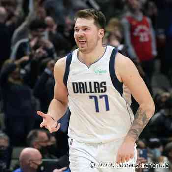 Doncic führt Dallas nach Korbtausch zu Sieg gegen 76ers - radioeuskirchen.de