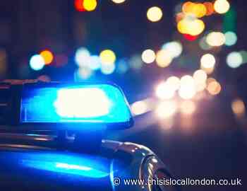 Orpington: Two die and one rushed to hospital in three-car crash