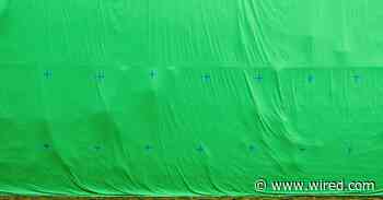How to Set Up a Greenscreen on a Budget