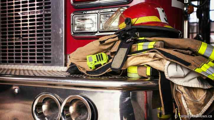 Firefighter killed, chief injured in fire truck rollover east of Castor, Alta.