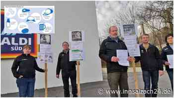 Verlogene Werbeaktion? Bauern protestieren vor Mühldorfer Aldi und kritisieren Tierwohl-Inszenierung