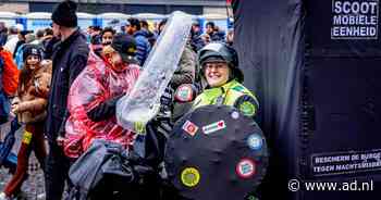 LIVE | Code geel in Rotterdam: coronamars én politieprotest over twee winderige bruggen - AD.nl