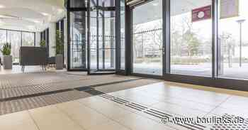 Emco-Sauberlaufzone mit taktilem Leitsystem im Kieler Juridicum