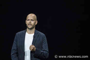 Spotify CEO apologizes but backs Rogan after racial slur episodes removed