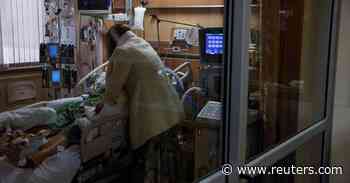 U.S. coronavirus deaths surpass 900000, driven in part by Omicron surge - Reuters
