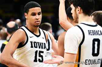 Keegan Murray carries Iowa over Minnesota, 71-59, with a 24 point and 15 rebound outing