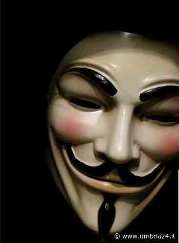 Banda dei furti all'opera in zona Nord di Perugia: ritrovata auto con maschera Anonymous - Umbria 24 News