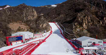 Beat Feuz wins the men’s downhill by a tenth of a second.