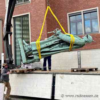 Besondere Statue in Essen wird abgebaut - Absturzgefahr! - Radio Essen