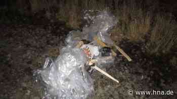 Puppen auf Bahngleise bei Volkmarsen und Marsberg gelegt: Zwei junge Männer verurteilt - HNA.de