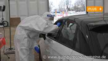 Fußgänger ärgern sich über lange Wartezeiten am Testzentrum