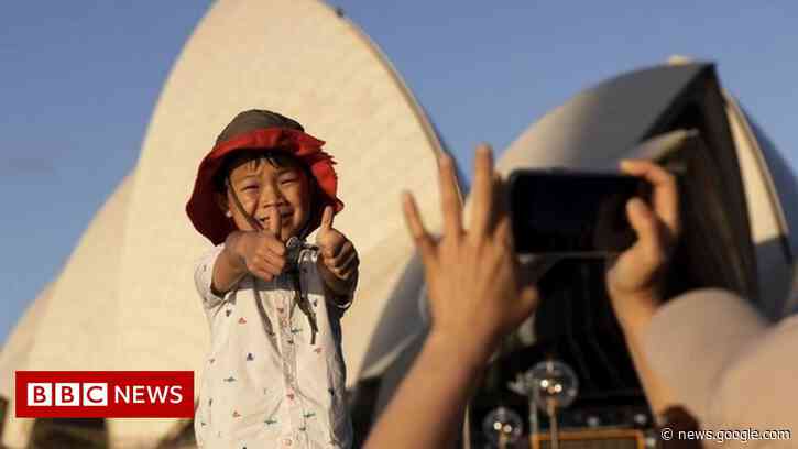 Covid: Australia to reopen borders to international travel - BBC News