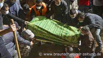 Nach Tod in Brunnenschacht: Fünfjähriger Rayan in Marokko beigesetzt