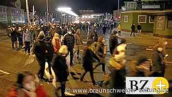 650 Corona-Kritiker in Gifhorn – erstmals auch im Autokorso